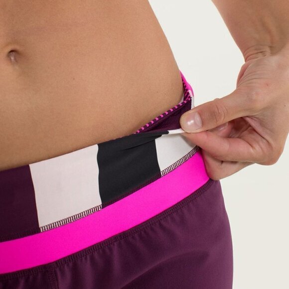 Lululemon Groovy Run Short - Picture 4 of 15